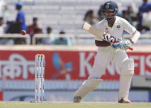 Pujara's defiance takes India to 360/6 at stumps vs Australia