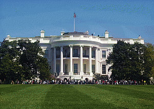 Bomb scare at White House, one detained