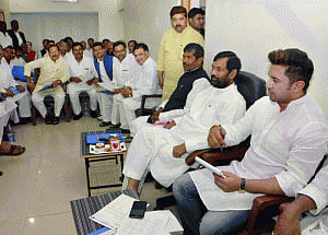 Paswan favours legal solution to Ayodhya temple issue