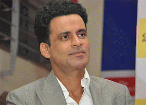Shah Rukh has star charisma which I lack: Manoj Bajpayee