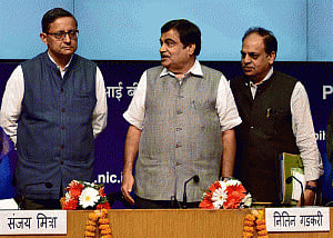 30 pc of driving licences are bogus: Gadkari