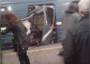 St Petersburg, Russia, subway blast kills 10, injures 50