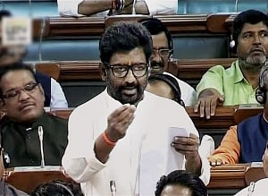 AI cancels Gaikwad booking yet again