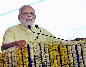 Pak has to shun terror for friendship: Modi