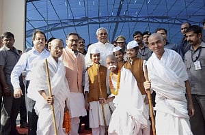 When Gandhi stopped over at Patna en route to Champaran