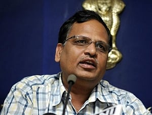 CBI registers PE against Delhi Minister Satyendar Jain