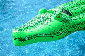 Inflatable pool toys may up kids' cancer risk