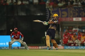KKR Canter to easy win