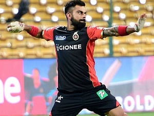 Mumbai Indians win toss, Kohli returns for RCB