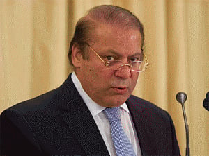 Sharif discusses Jadhav issue with Pak Army chief