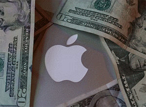 Apple's market cap could reach $900 bn post $1,000 iPhone launch