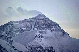Missing Indian mountaineer dies after summiting Mt Everest