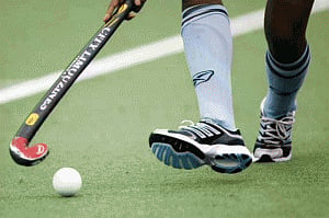 Junior men & women players named for national hockey camps