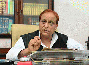 Azam Khan does it again, says keep women indoors to prevent molestation