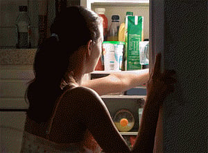 late night meals can increase weight, cholesterol levels