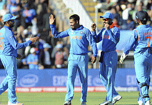 India blank Pakistan by 124 runs in ICC Champions Trophy