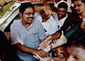 Dhinakaran slams TN ministers as they ask him to keep away