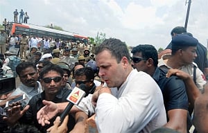 Rahul arrested for forcing  way to Mandsaur, released