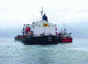 Panamanian vessel runs into fishing boat, kills 2