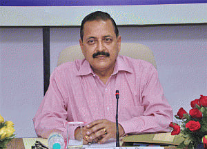 Kashmir ex-CMs become semi-separatists out of power: Minister