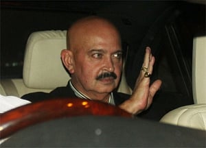Rakesh Roshan completes 50 years in showbiz, Hrithik celebrates