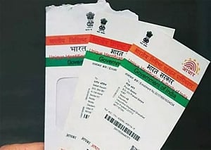 I-T notifies form for Aadhaar-PAN linking