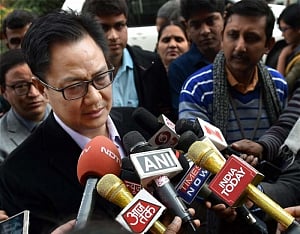 Rijiju escapes unhurt as chopper makes emergency landing