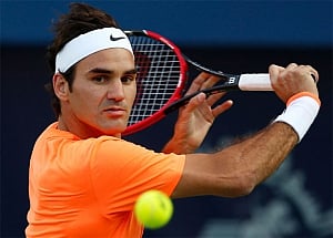 Federer, Djokovic enter last 16 at Wimbledon