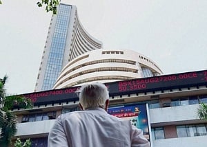 Trading resumes at NSE after technical issues