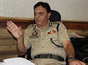 JK police busts leT module, arrests UP resident