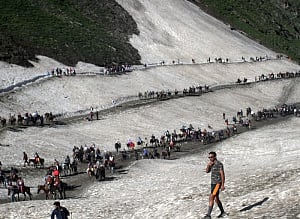 Amarnath attack: Rajnath holds security review meeting