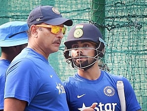 Shastri to pitch for Arun despite Zaheer's presence