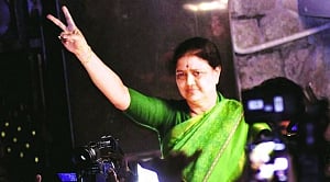 Sasikala bought VIP facility in jail for Rs 2 cr? CM orders probe
