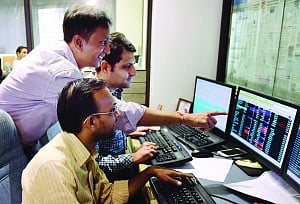Rate cut hope propels markets to new peaks