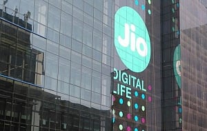 Jio to raise Rs 20,000 cr through rights issue