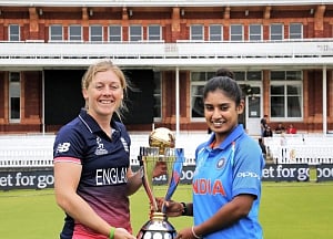 Women's World Cup: England win toss, decide to bat