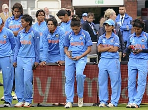 'Chin up, you did us proud': Tributes galore for women's team