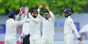 Kohli, Mukund put game beyond Sl's reach`