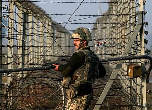 Political uncertainty in Pak will help its military: Experts