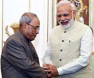 Pranab Da, you have been a father figure: PM to former prez
