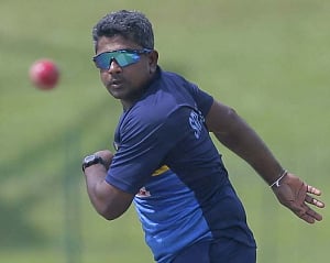 Unfit Rangana Herath ruled out of 3rd Test vs India