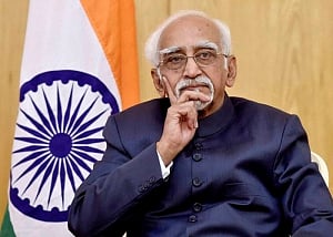 BJP attacks Ansari for 'insecurity among Muslims' comment