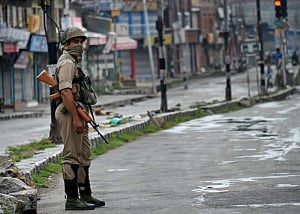 Separatists-sponsored strike affects normal life in Kashmir