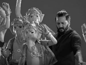 Riteish makes eco-friendly Ganesha idol, dedicates to farmers