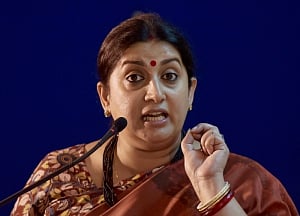 Smriti Irani condemns killing of Gauri lankesh