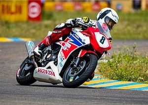 Honda racer Rajiv dominates Day 1 of National Motorcycle meet