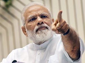 Modi bats for innovation, asks youth to work for modern India