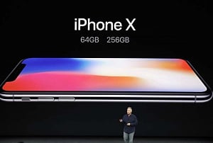 US senator raises privacy fears over Face ID in iPhone X