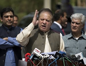 Sharif to face indictment Oct 9, warrants issued for children