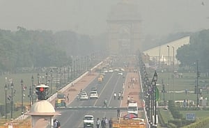 Delhi's air most polluted in morning, severe at some places